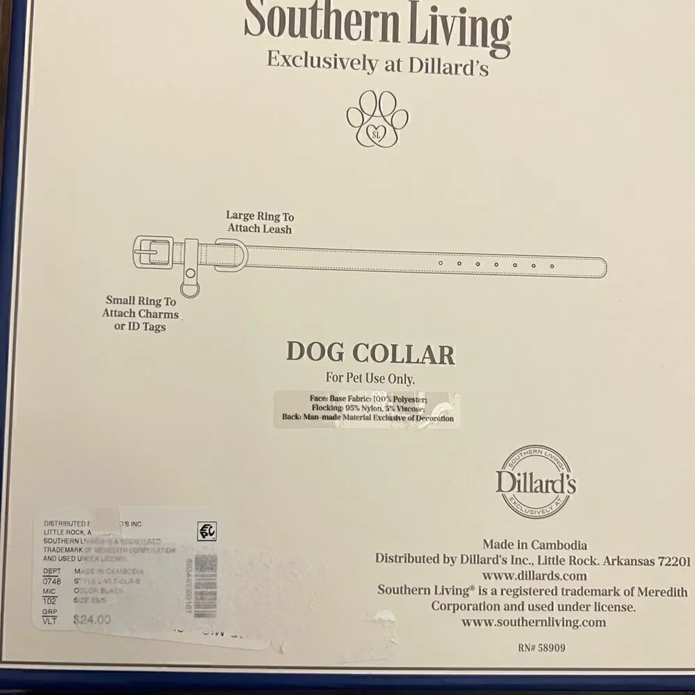 Brand new in Box Southern Living Dog Collar. Size XS/S.